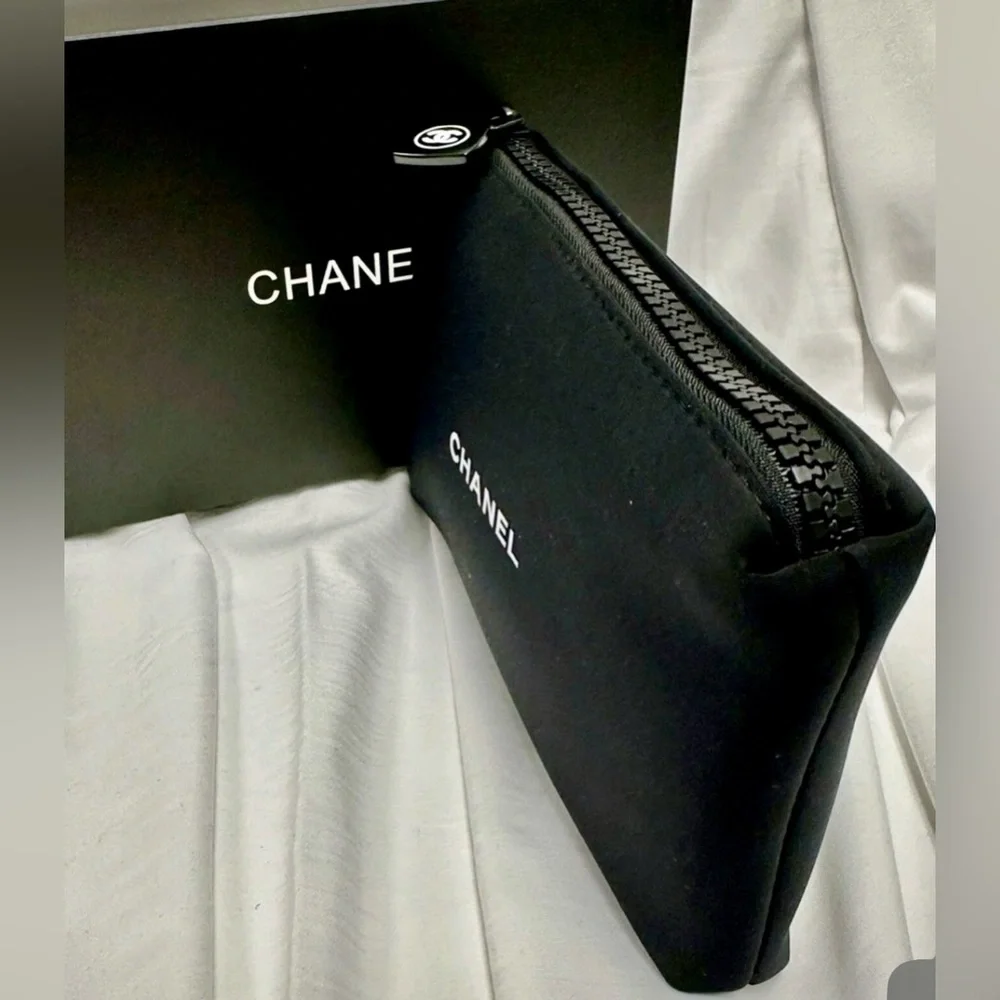 CHANEL Classic Black Makeup Cosmetic Bag NWB - Picture 3 of 7